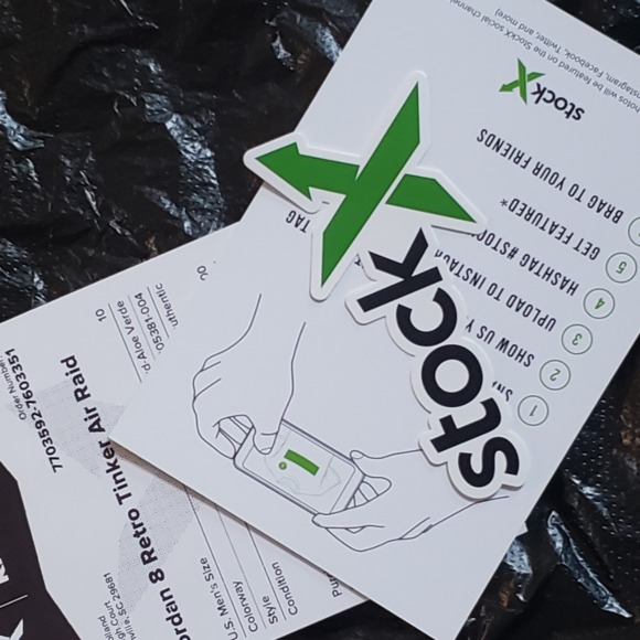 Meet your Posher, Sneakerhead - Picture 1 of 1